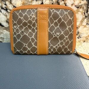 EUC Nina Ricci Maroquinerie Vintage Signature Leather bifold wallet